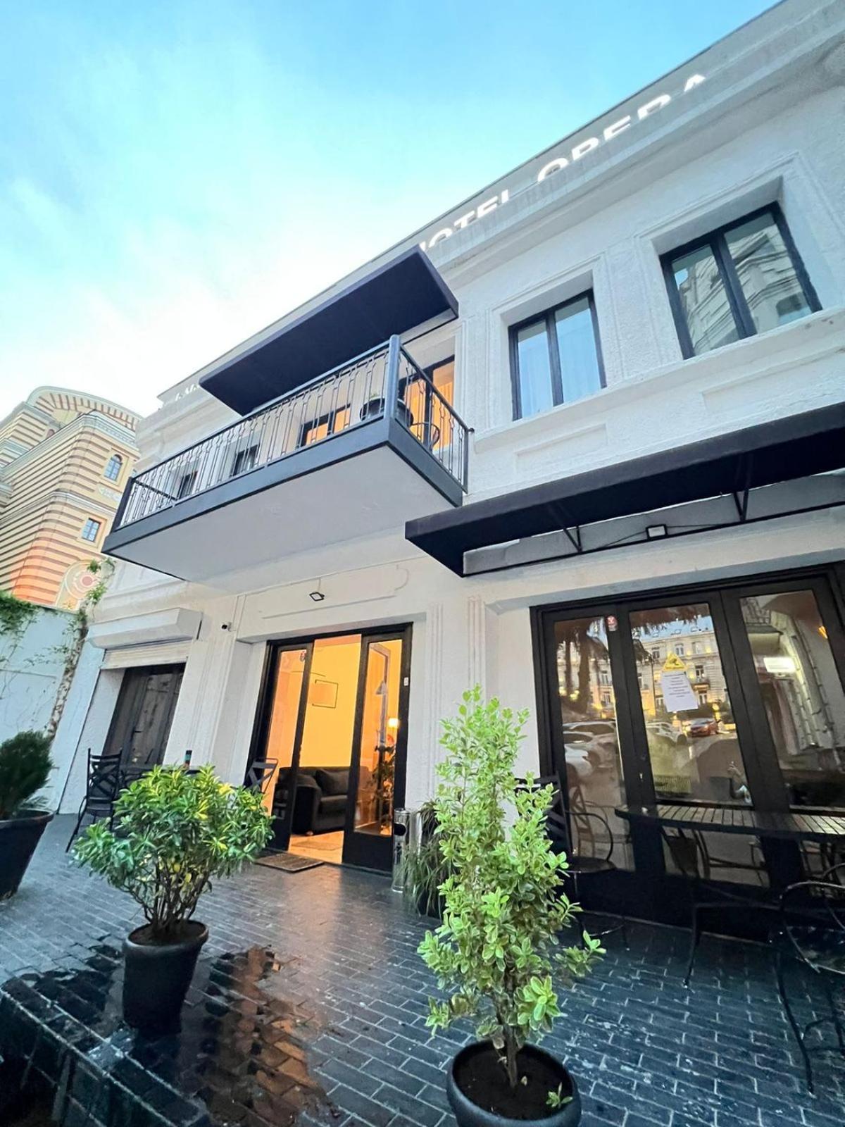 Opera Boutique Hotel Tbilisi Exteriör bild